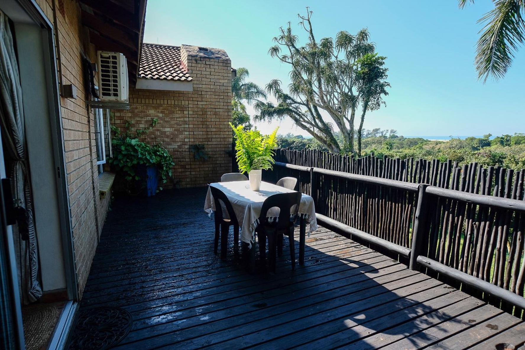 Ingwenya Lodge St Lucia Exterior photo